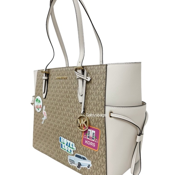 Michael Kors Gilly Large Drawstring Zip Tote Light Cream MK Signature Miami - Picture 6 of 7